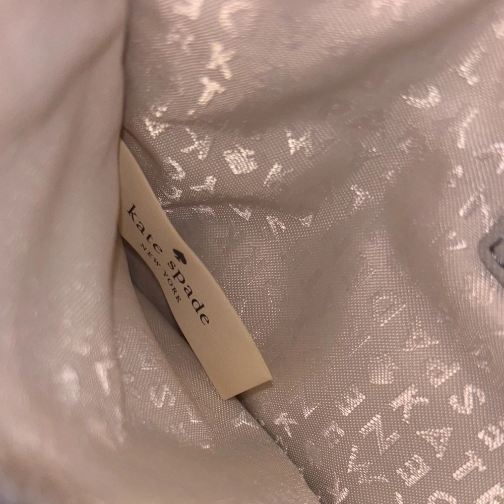 Kate Spade Shell Wristlet - Picture 8 of 8
